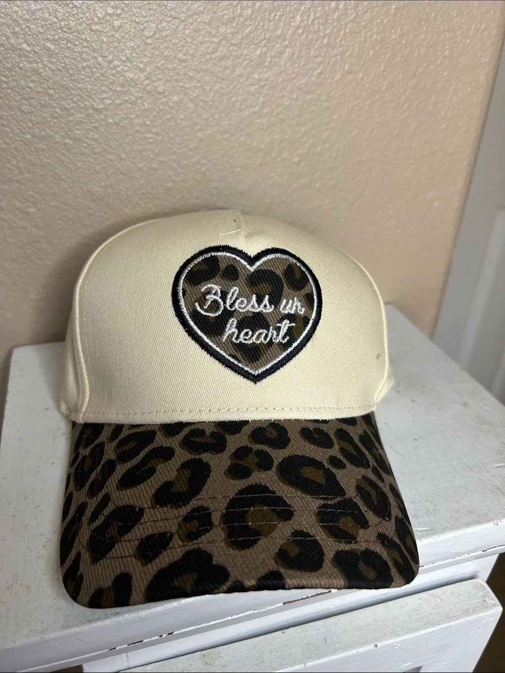 LEOPARD Print Heart "Bless ur heart" Baseball Cap - Cream & Brown - Picture 2 of 4